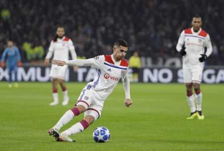 线略显紧张 线略显紧张